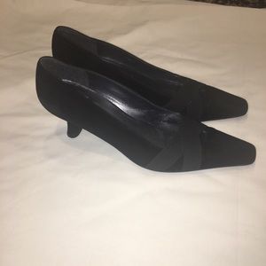 Stuart Weitzman Black Pointed Toe Kitten Heel Pumps